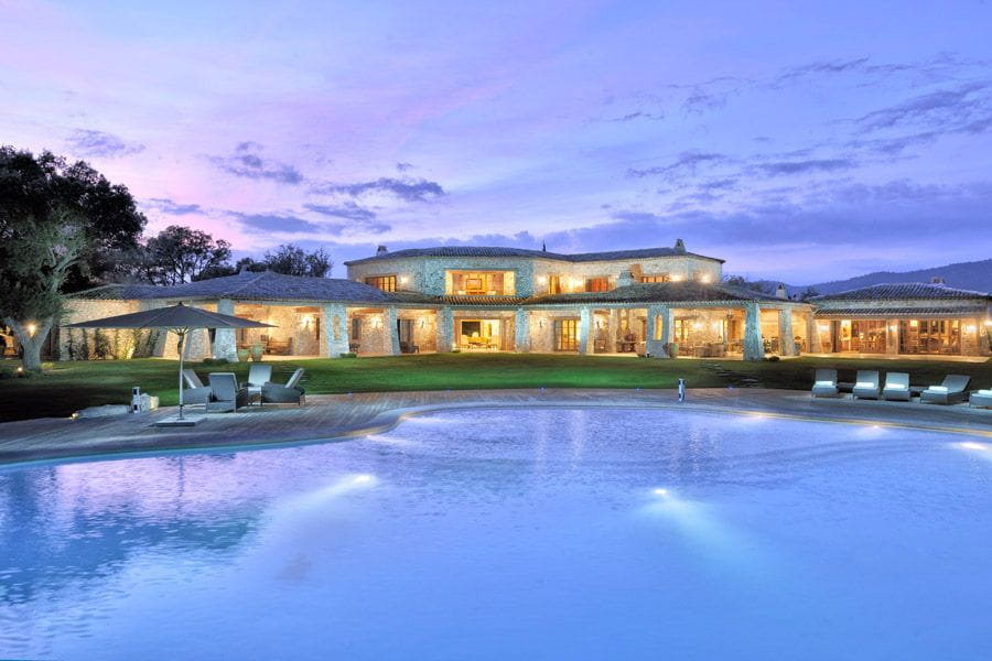 Frejus – Exceptional Estate With Panoramic View Of Cannes Bay Image 12