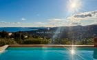 VUE MER SUR LE GOLFE DE SAINT TROPEZ VILLA DE CHARME AVEC PISCINE, AUX ISSAMBRES Min 1