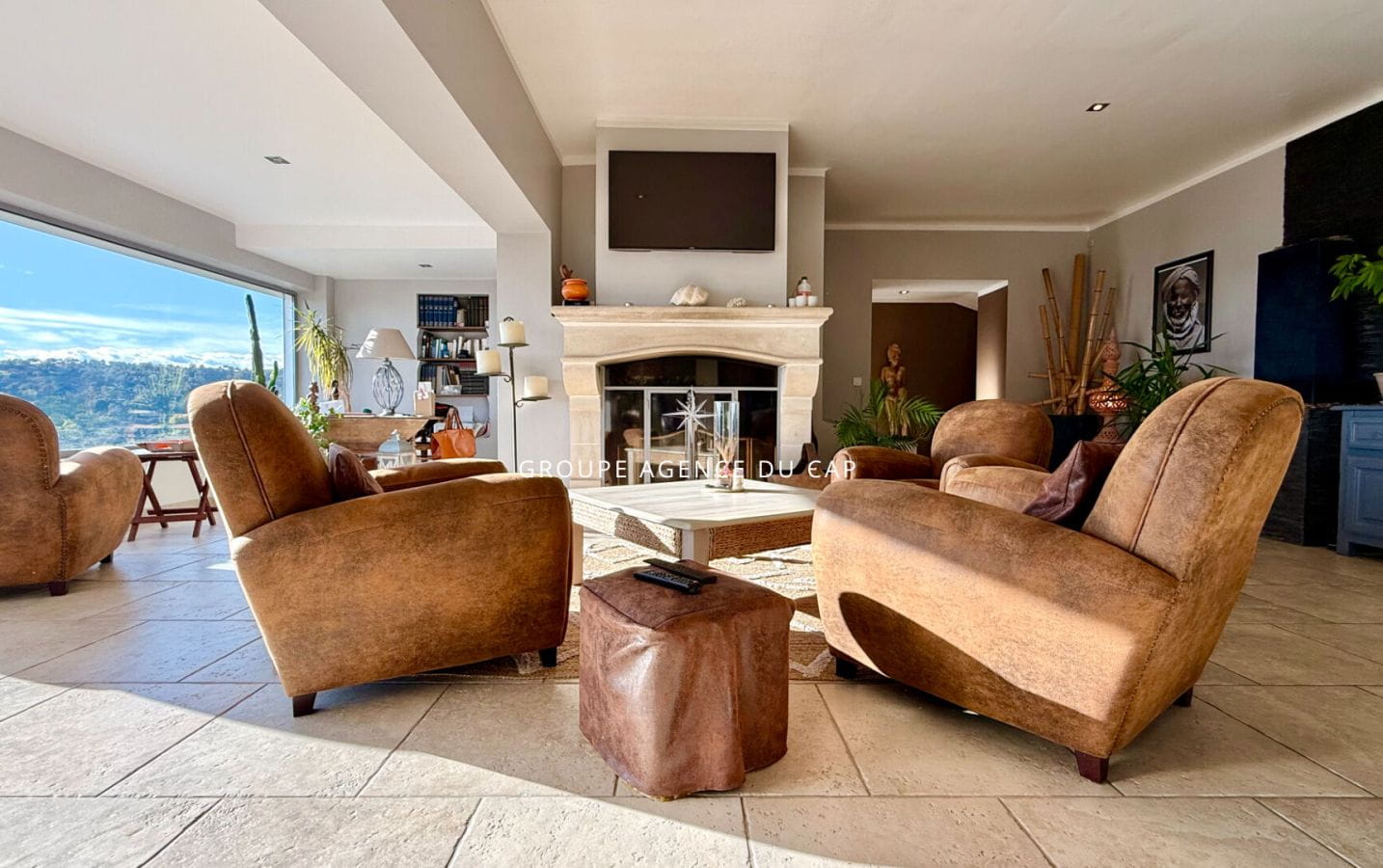 LES ISSAMBRES – VUE MER GOLFE DE SAINT TROPEZ – VILLA DE CHARME AVEC PISCINE Image 6