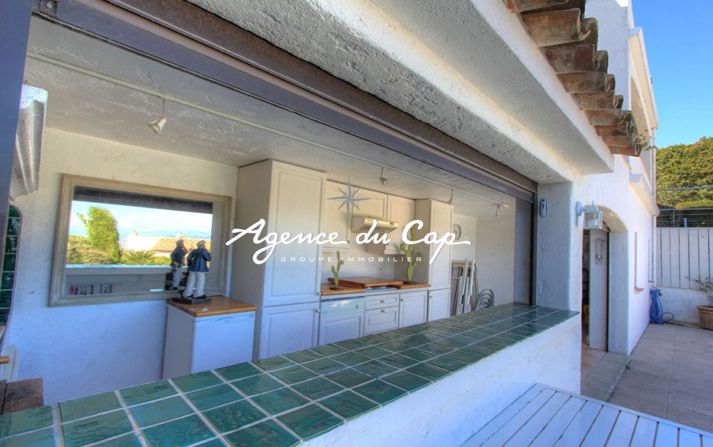 SAINT AYGULF  VILLA 7 PIECES 5 CHAMBRES PISCINE VUE MER Image 11