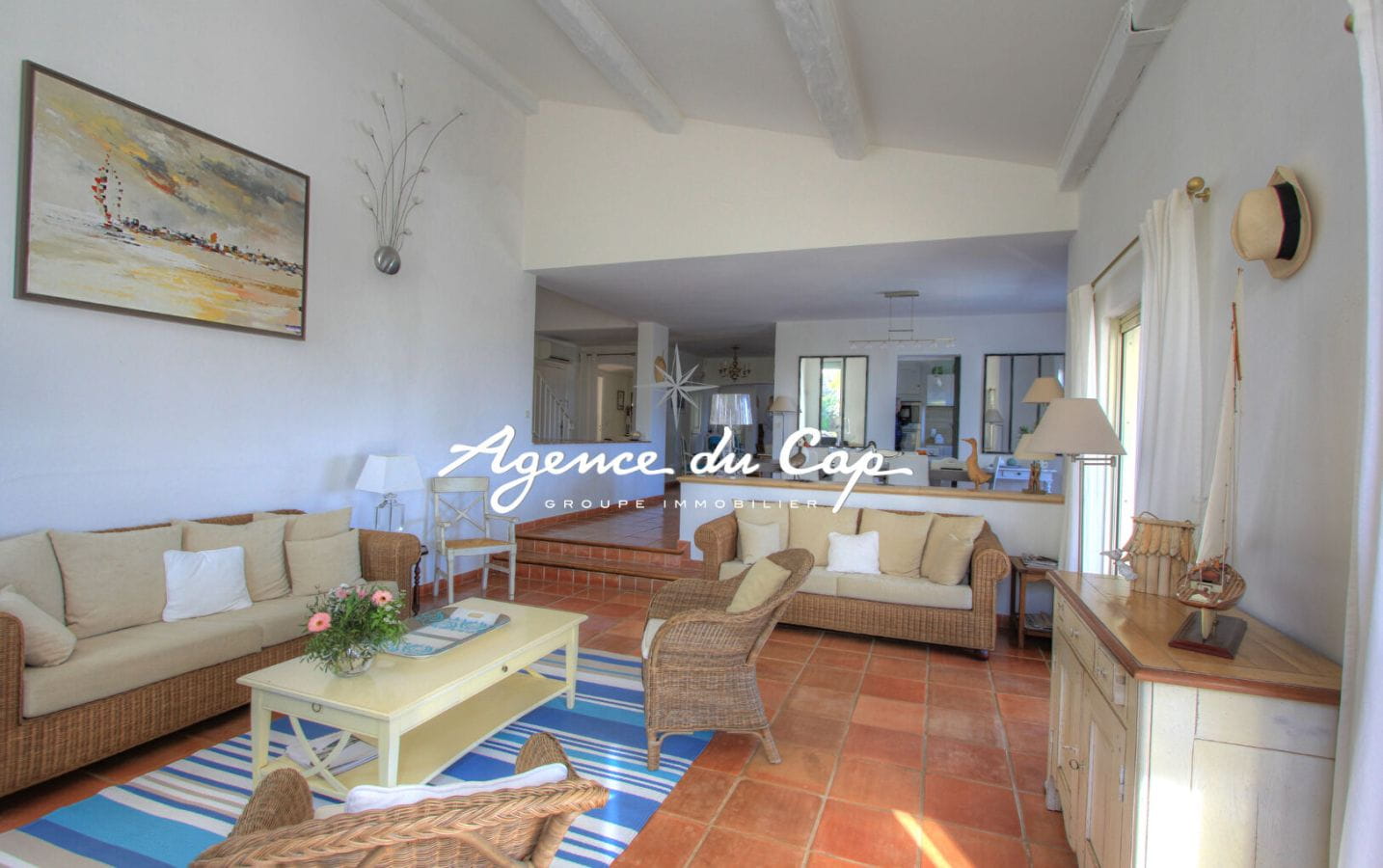 SAINT AYGULF  VILLA 7 PIECES 5 CHAMBRES PISCINE VUE MER Image 5