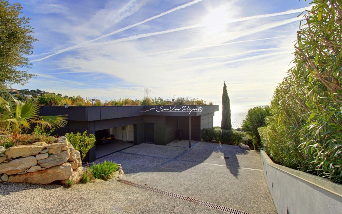 VILLA 380M² CONTEMPORAINE 8 PIECES AVEC VUE MER PANORAMIQUE, GARAGE DOUBLE, PISCINE MOBILE AUX ISSAMBRES Image 5