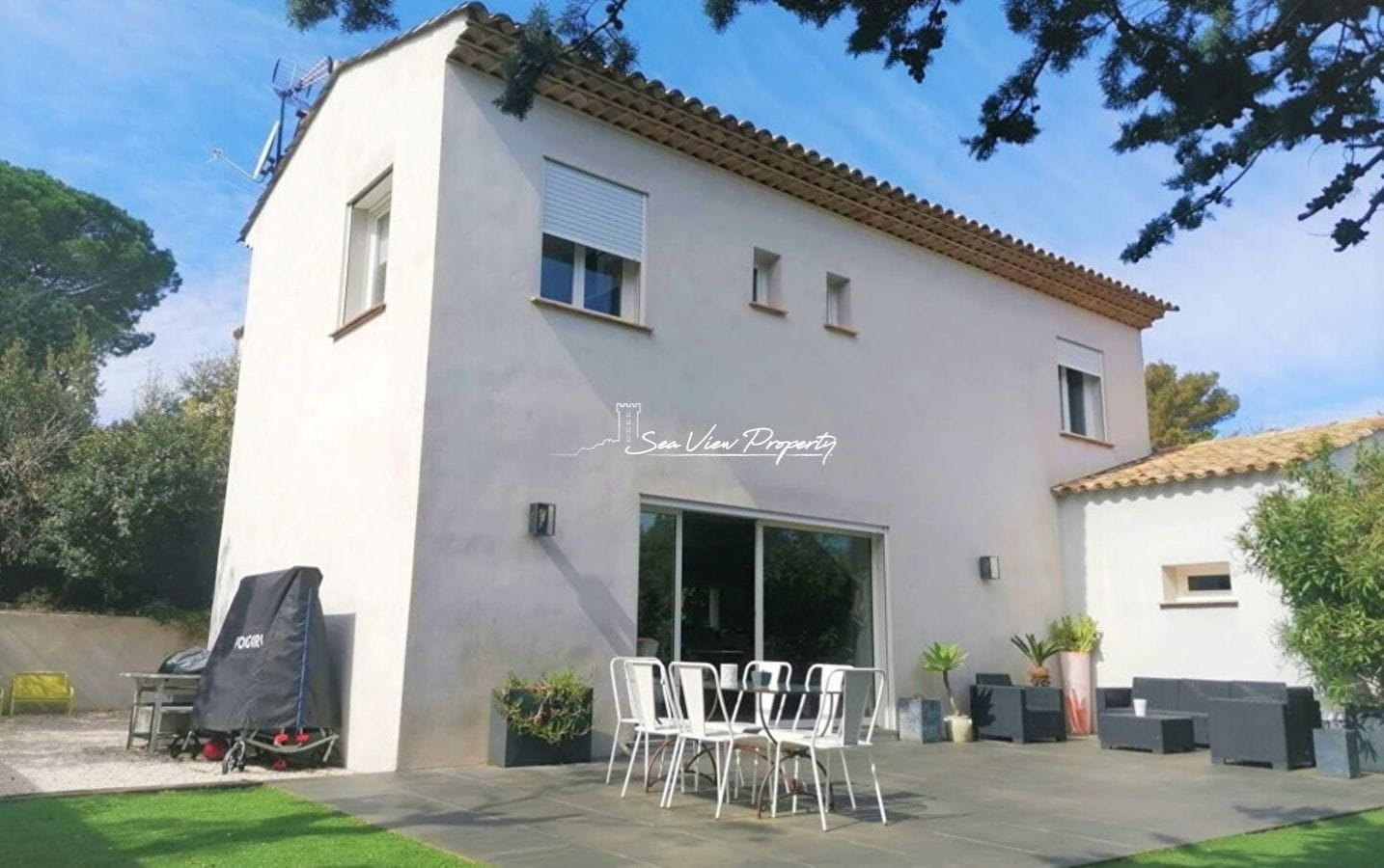 Maison  5 Pièce(s) 160 M2 Image 0