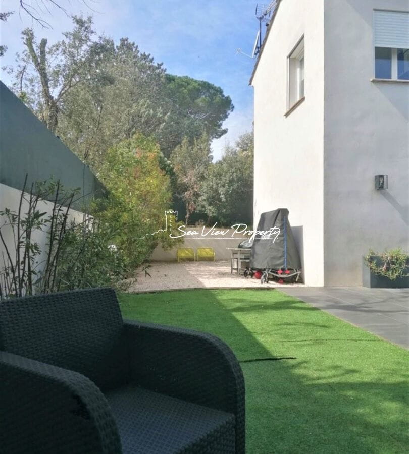 Maison  5 Pièce(s) 160 M2 Image 8