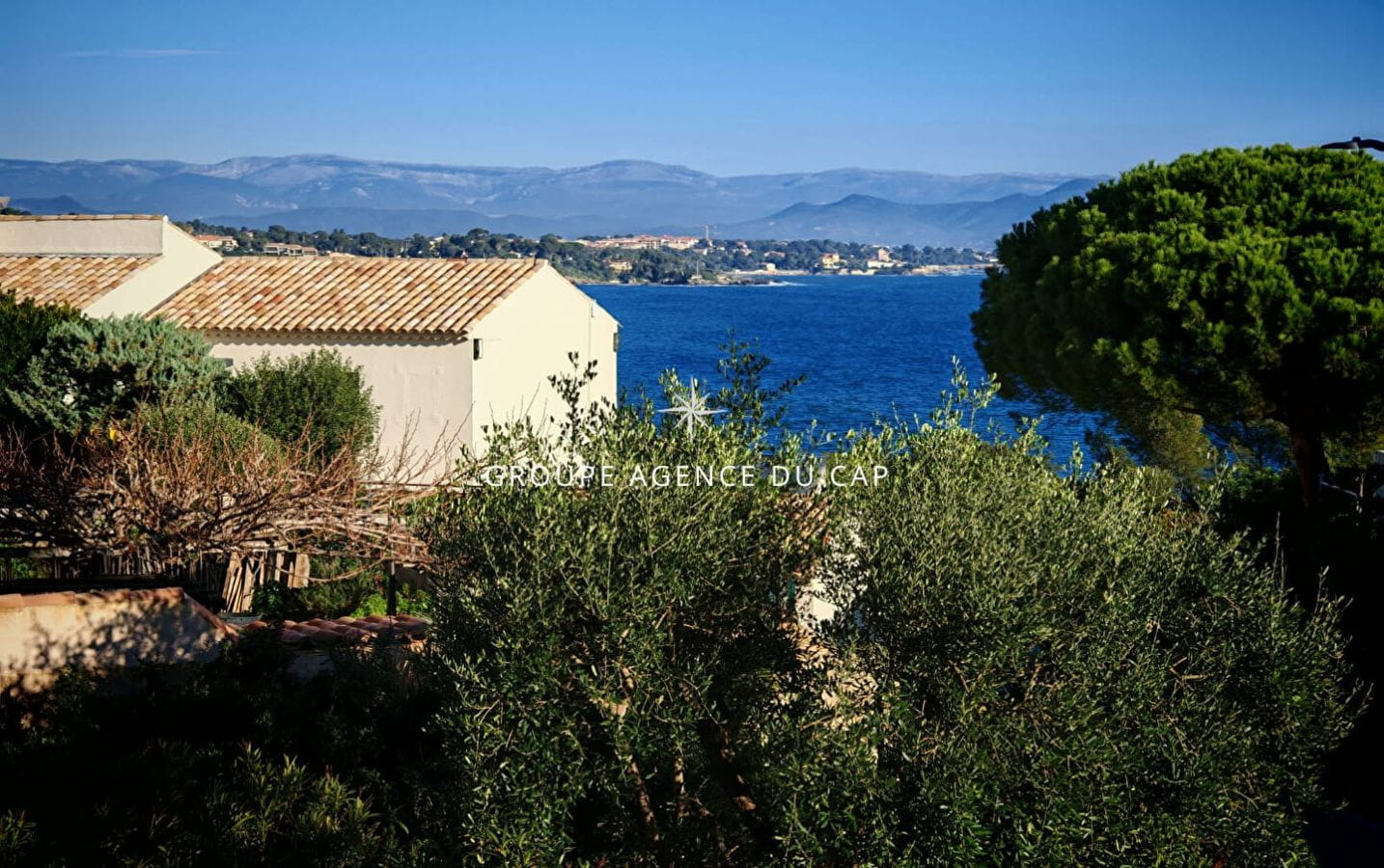 NEW 100sqm APARTMENT, SHARED POOL, QUIET LOCATION IN LES ISSAMBRES Image 3