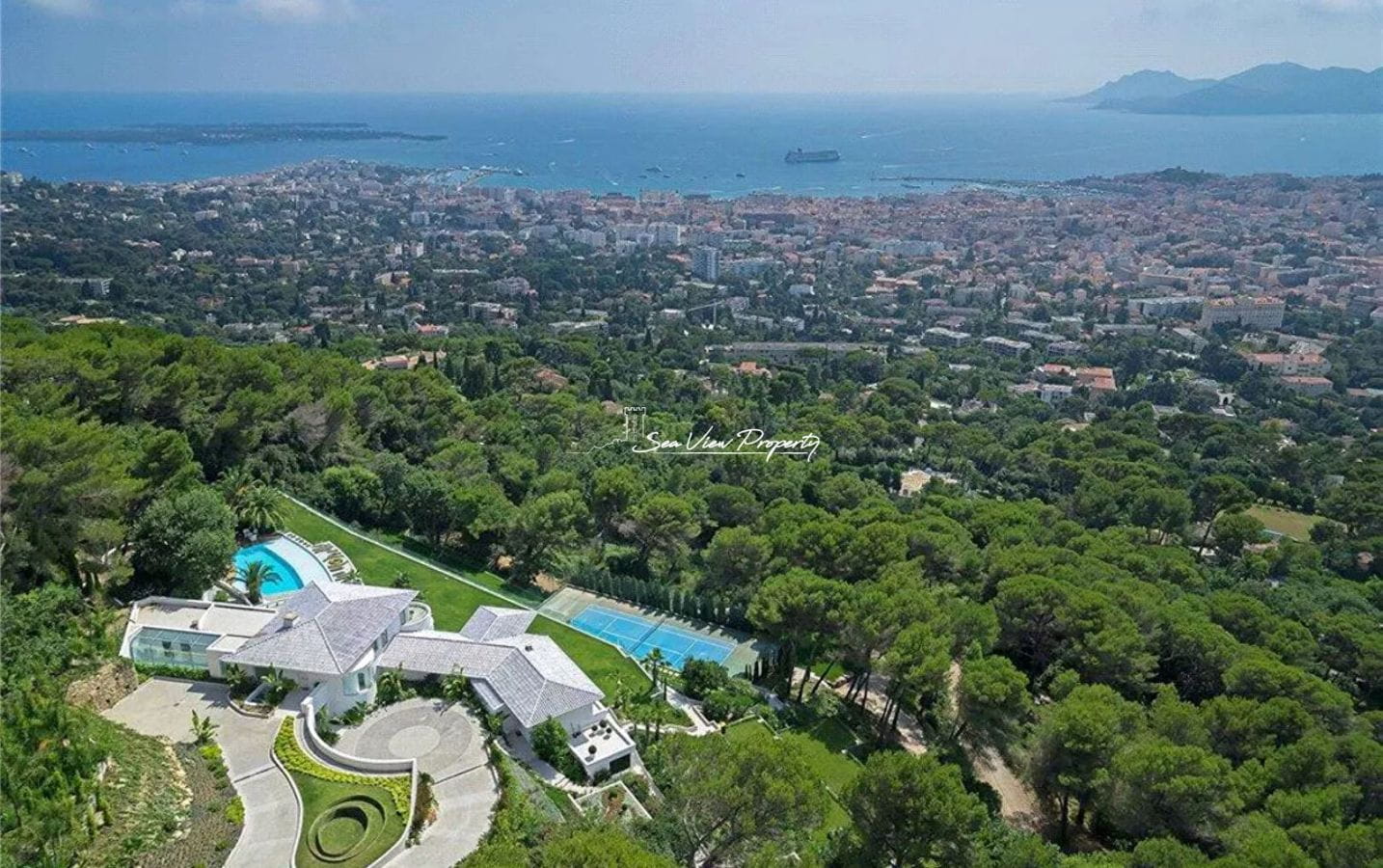 Demeure de prestige  SUPER CANNES- VUE MER PANORAMIQUE Image 10