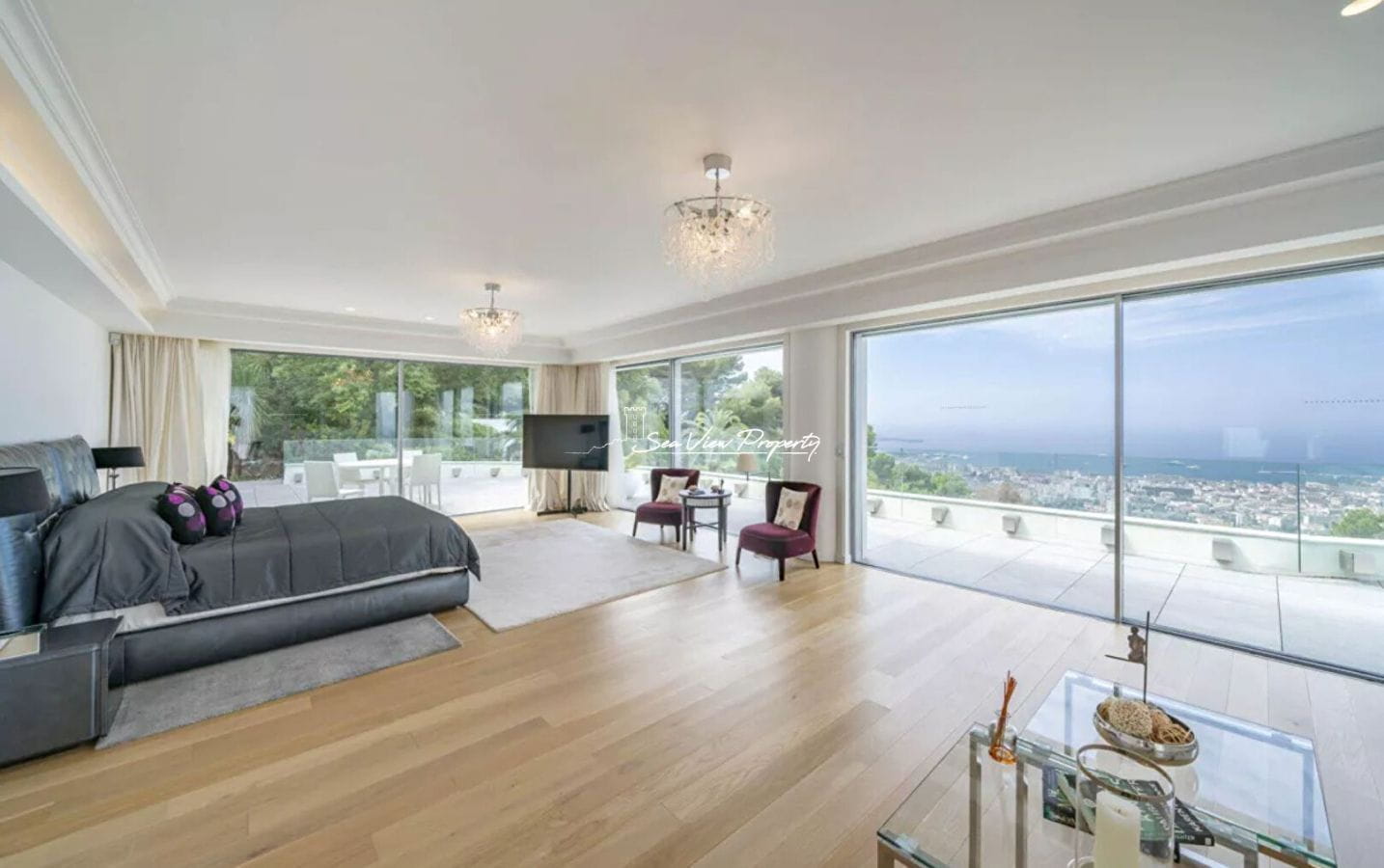 Demeure de prestige  SUPER CANNES- VUE MER PANORAMIQUE Image 4