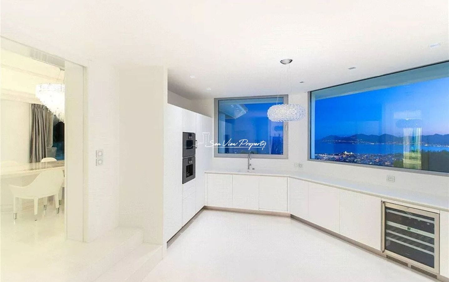 Demeure de prestige  SUPER CANNES- VUE MER PANORAMIQUE Image 5