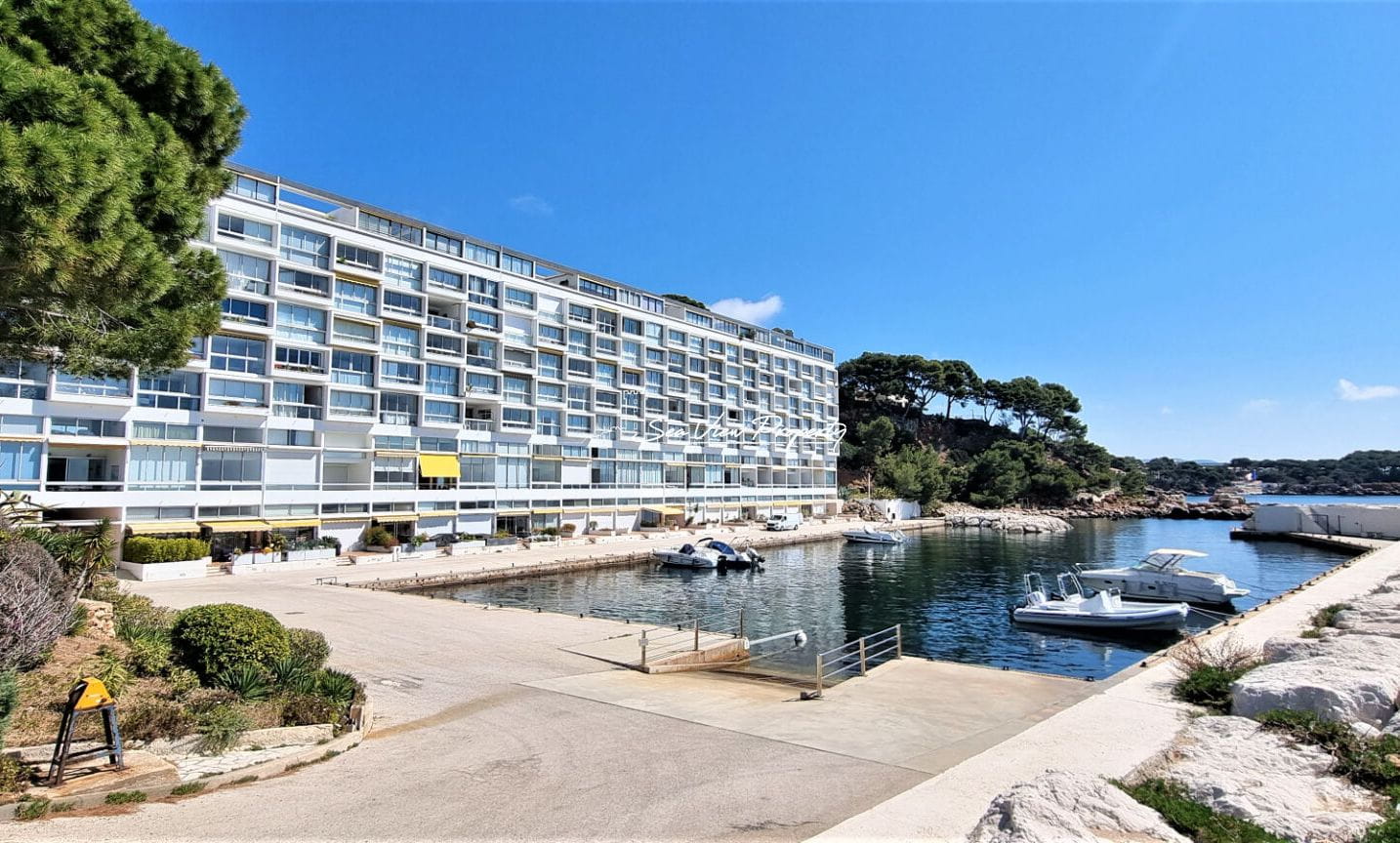 Appartement  En Duplex 4 Pièce(s) 85 M2, Pieds Dans  L’eau Image 1