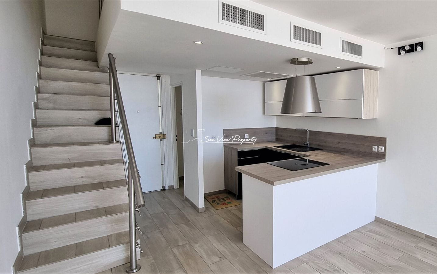 Appartement  En Duplex 4 Pièce(s) 85 M2, Pieds Dans  L’eau Image 7