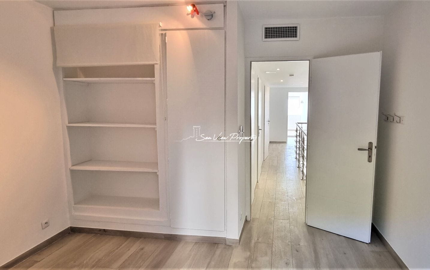 Appartement  En Duplex 4 Pièce(s) 85 M2, Pieds Dans  L’eau Image 10