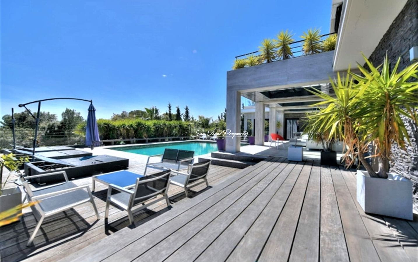 Off Market: Contemporary Sea View Villa In Saint Raphael Image 3
