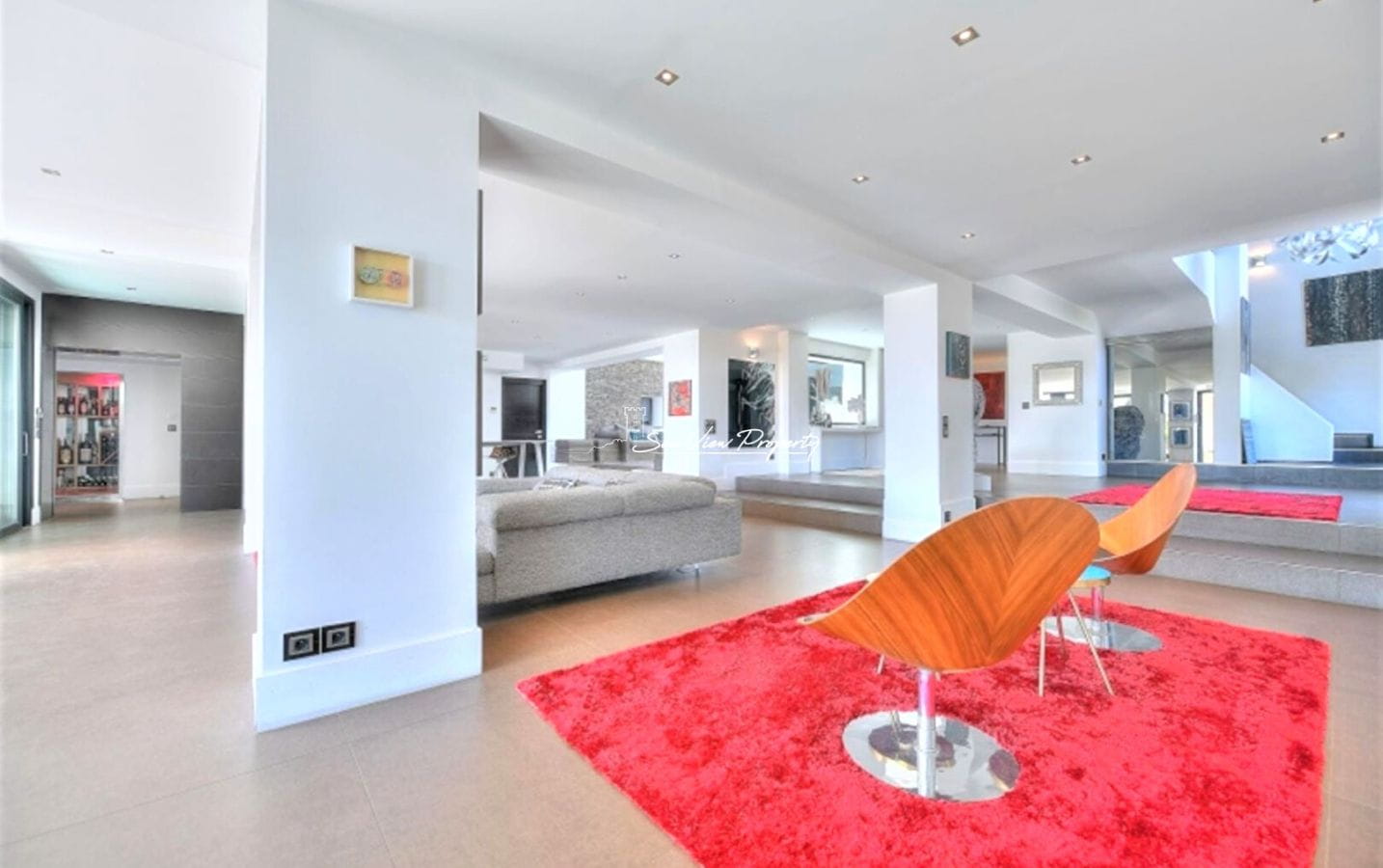 Off Market: Contemporary Sea View Villa In Saint Raphael Image 5