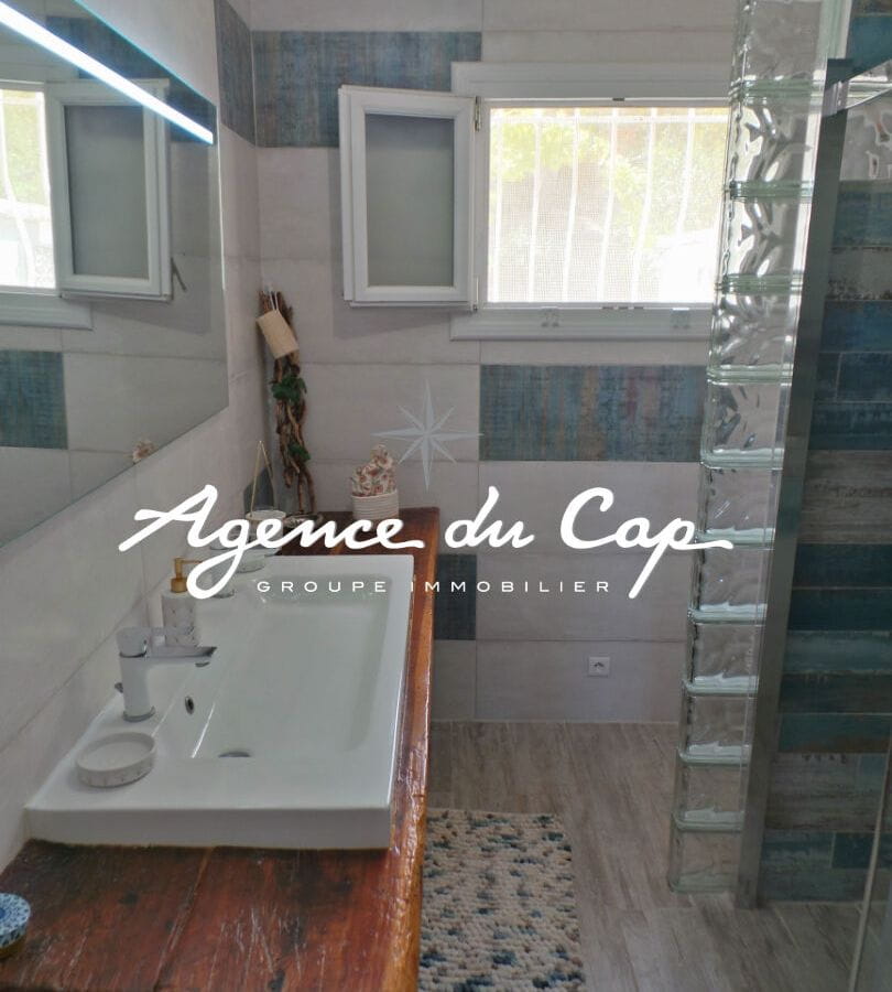 LES ISSAMBRES VILLA 3 PIECES 2 CHAMBRES – PISCINE – GARAGE Image 15