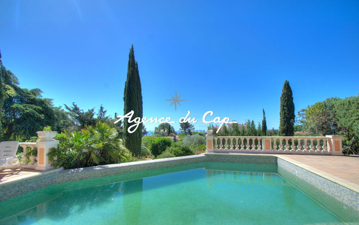 SAINT RAPHAEL  LES PLAINES VILLA  VUE MER AVEC PISCINE Image 0