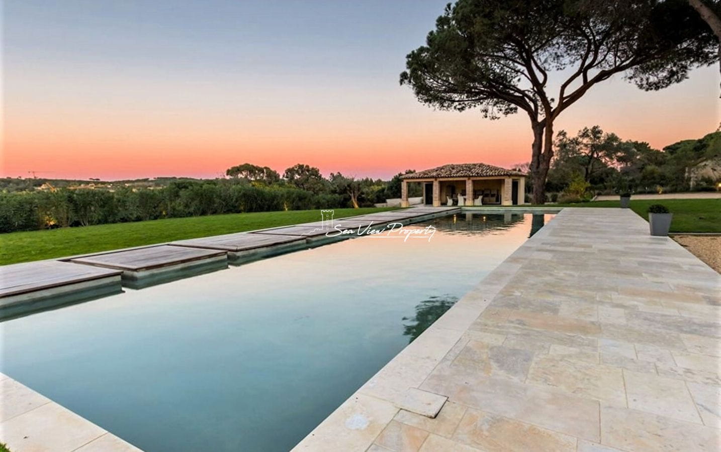 Saint-tropez, Demeure De Prestige Vue Mer Au Calme Image 2