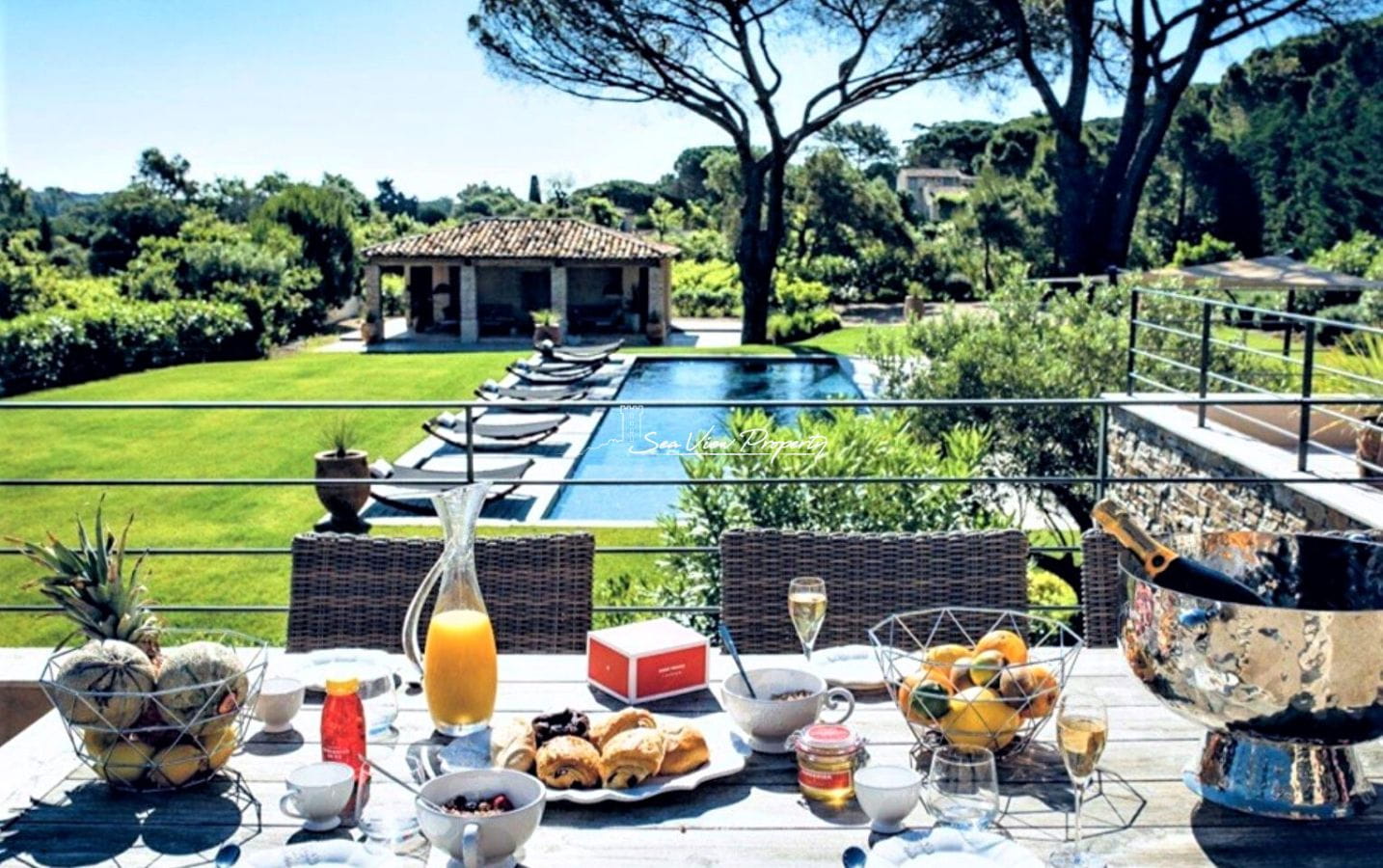 Saint-tropez, Demeure De Prestige Vue Mer Au Calme Image 3