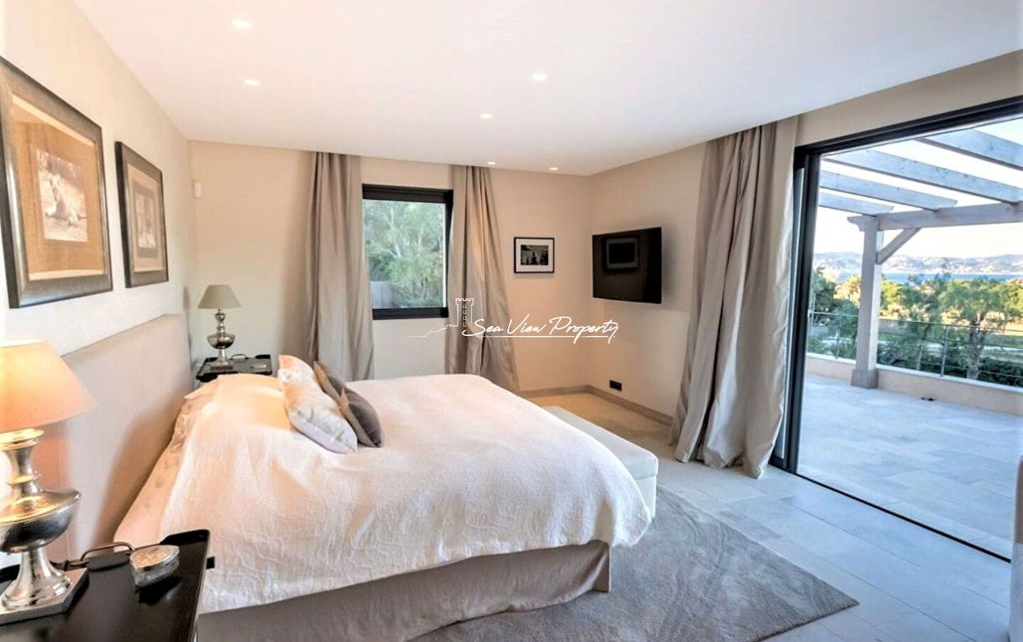 Saint-tropez, Demeure De Prestige Vue Mer Au Calme Image 6