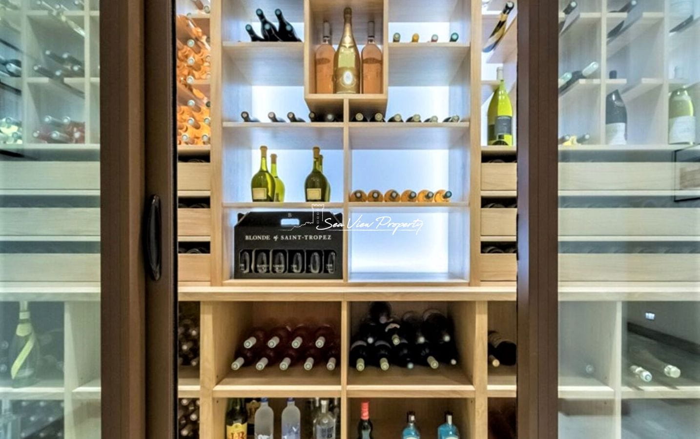 Saint-tropez, Demeure De Prestige Vue Mer Au Calme Image 13