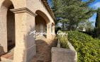 VILLA PROVENCALE 120M²  4 PIECES JOLIE VUE MER, AVEC PISCINE ET GARAGE, AUX ISSAMBRES Min 10