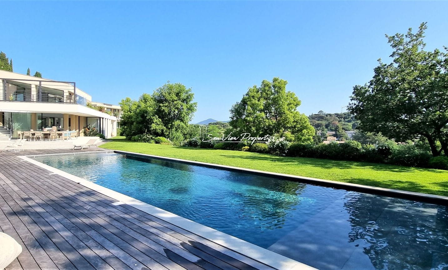 Villa Vue Mer Et Vignes à Saint-tropez Image 0