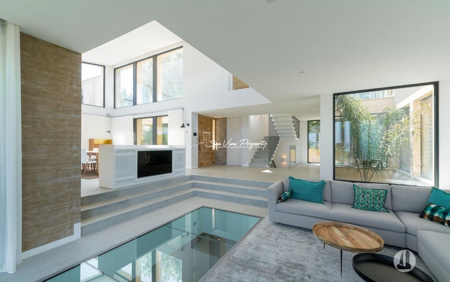 Villa With Sea View And Vineyard In Saint-tropez Image 17