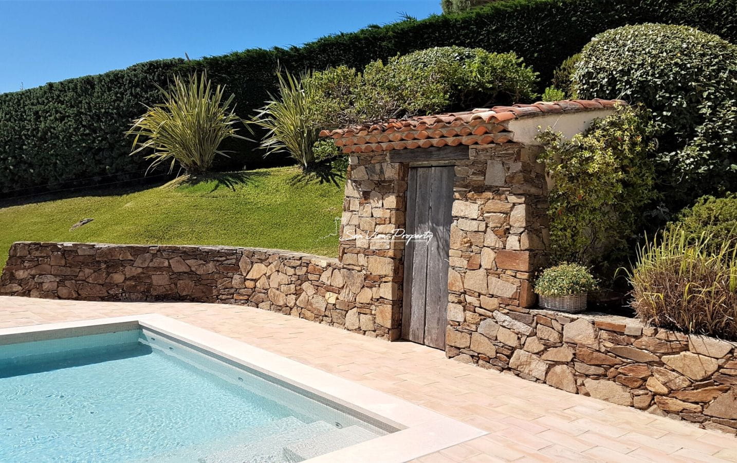 Villa Saint Tropez 6 Pièce(s) 230 M2 Vue Mer Off-market Image 9