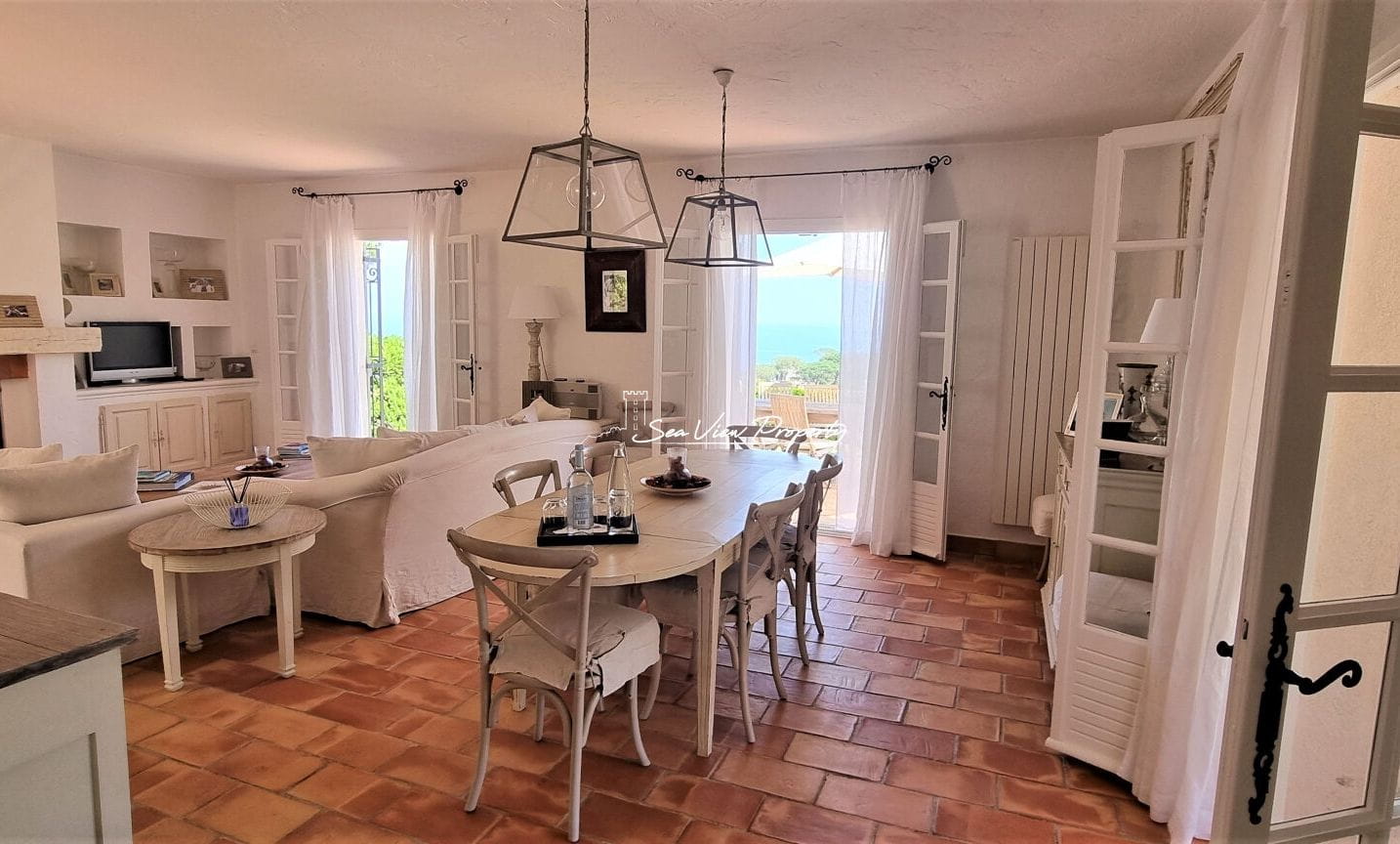 Villa Saint Tropez 6 Pièce(s) 230 M2 Vue Mer Off-market Image 13