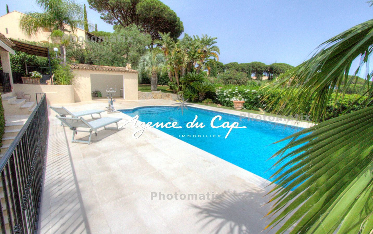 SAINTE MAXIME RESIDENTIEL A PIED DES PLAGES VUE MER Image 14