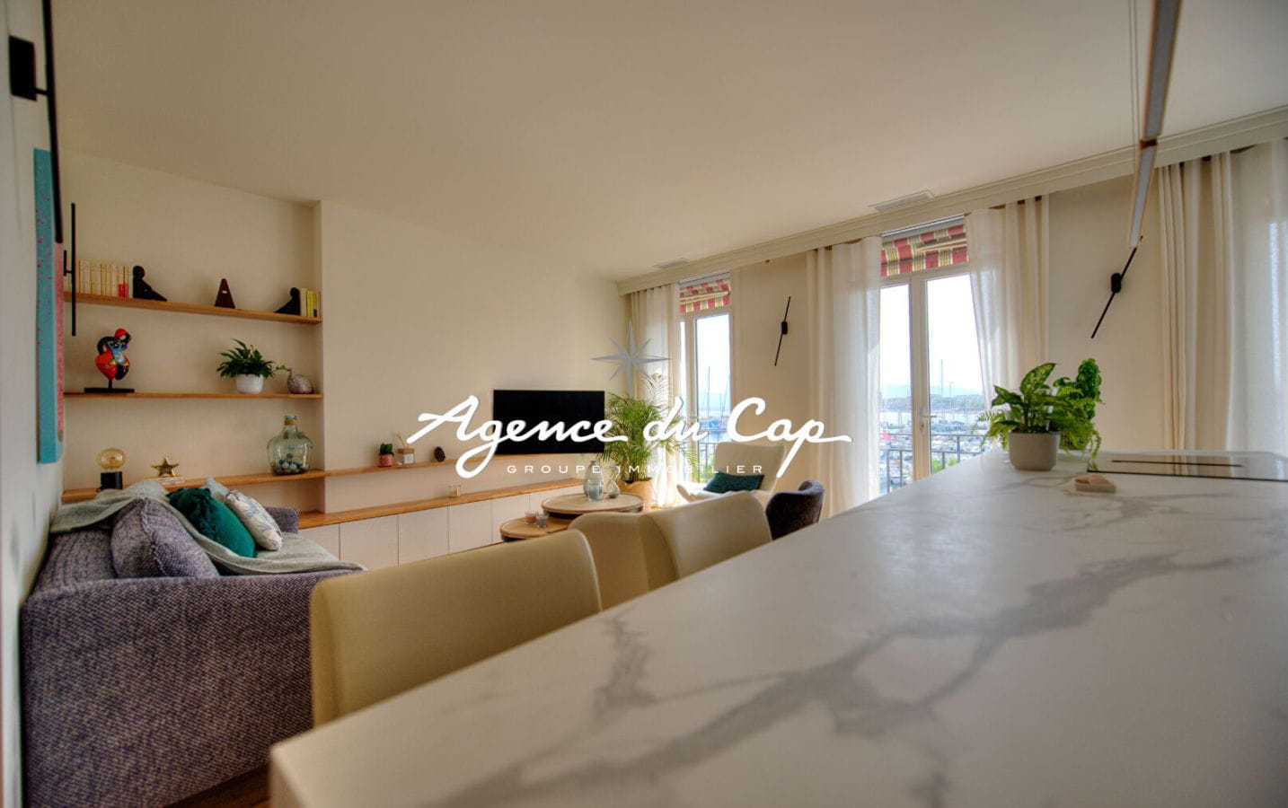 SAINT RAPHAEL 3 PIÈCES VUE MER TRIANGLE D’OR Image 12