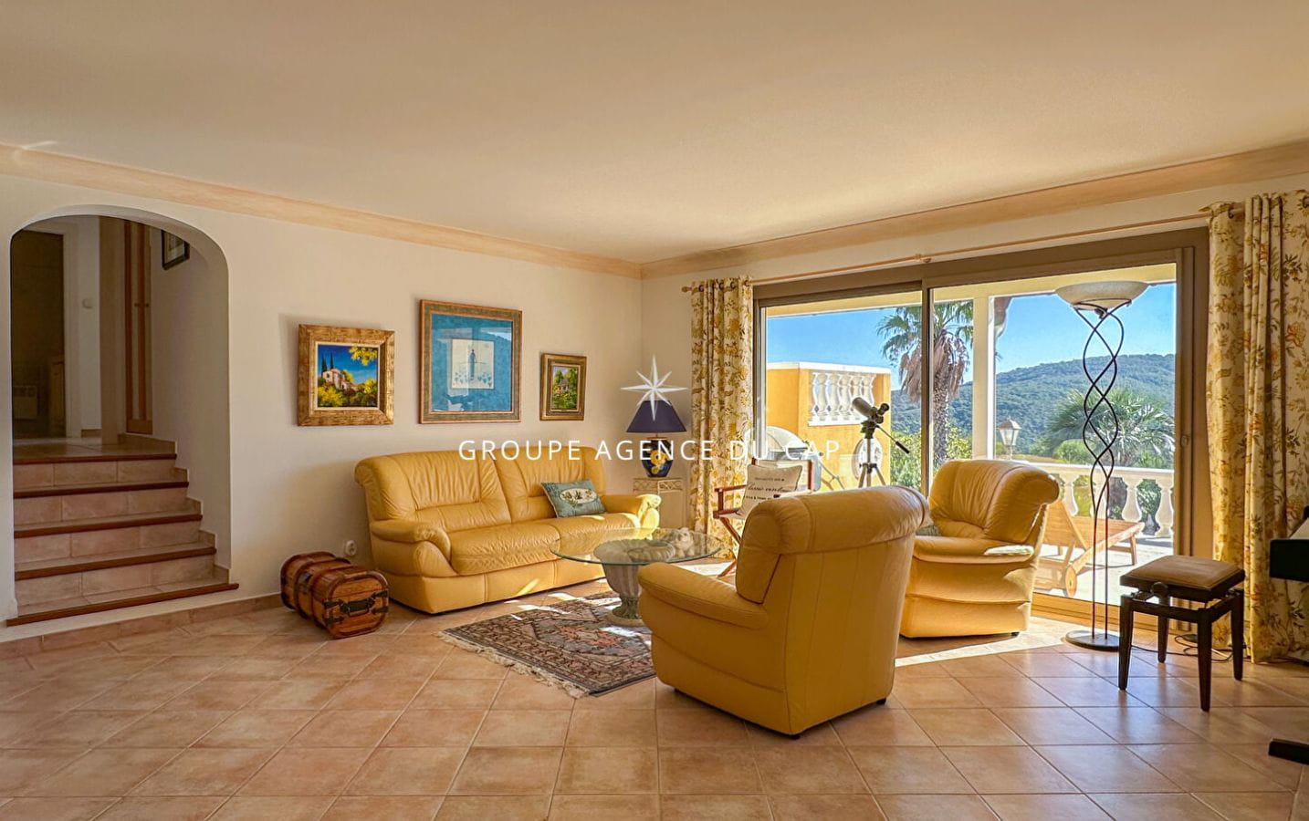 VILLA VUE MER 177M² 7 PIÈCES AVEC 4 CHAMBRES PISCINE GARAGE ET CAR PORT,  AUX ISSAMBRES Image 10