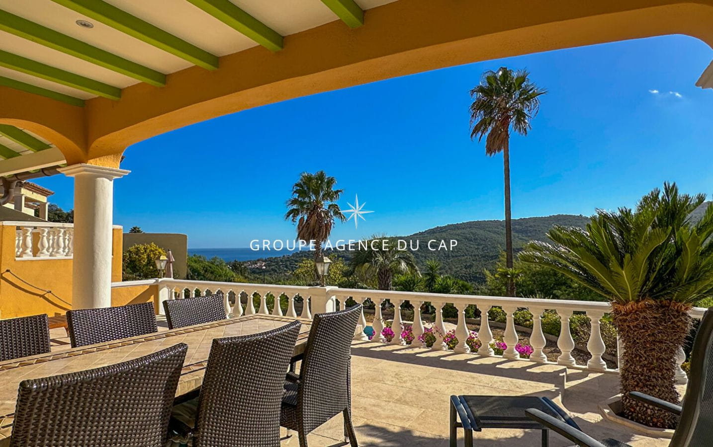 VILLA VUE MER 177M² 7 PIÈCES AVEC 4 CHAMBRES PISCINE GARAGE ET CAR PORT,  AUX ISSAMBRES Image 7