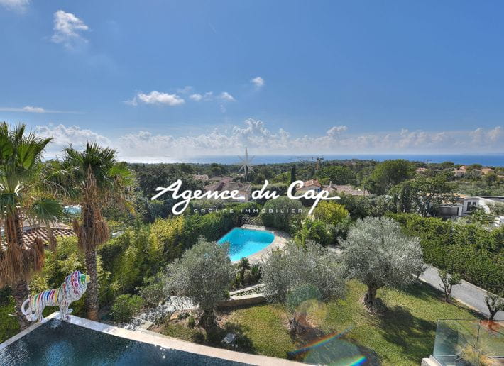 VILLA VUE MER ST RAPHAEL – 5 pièce(s) – 260 m2