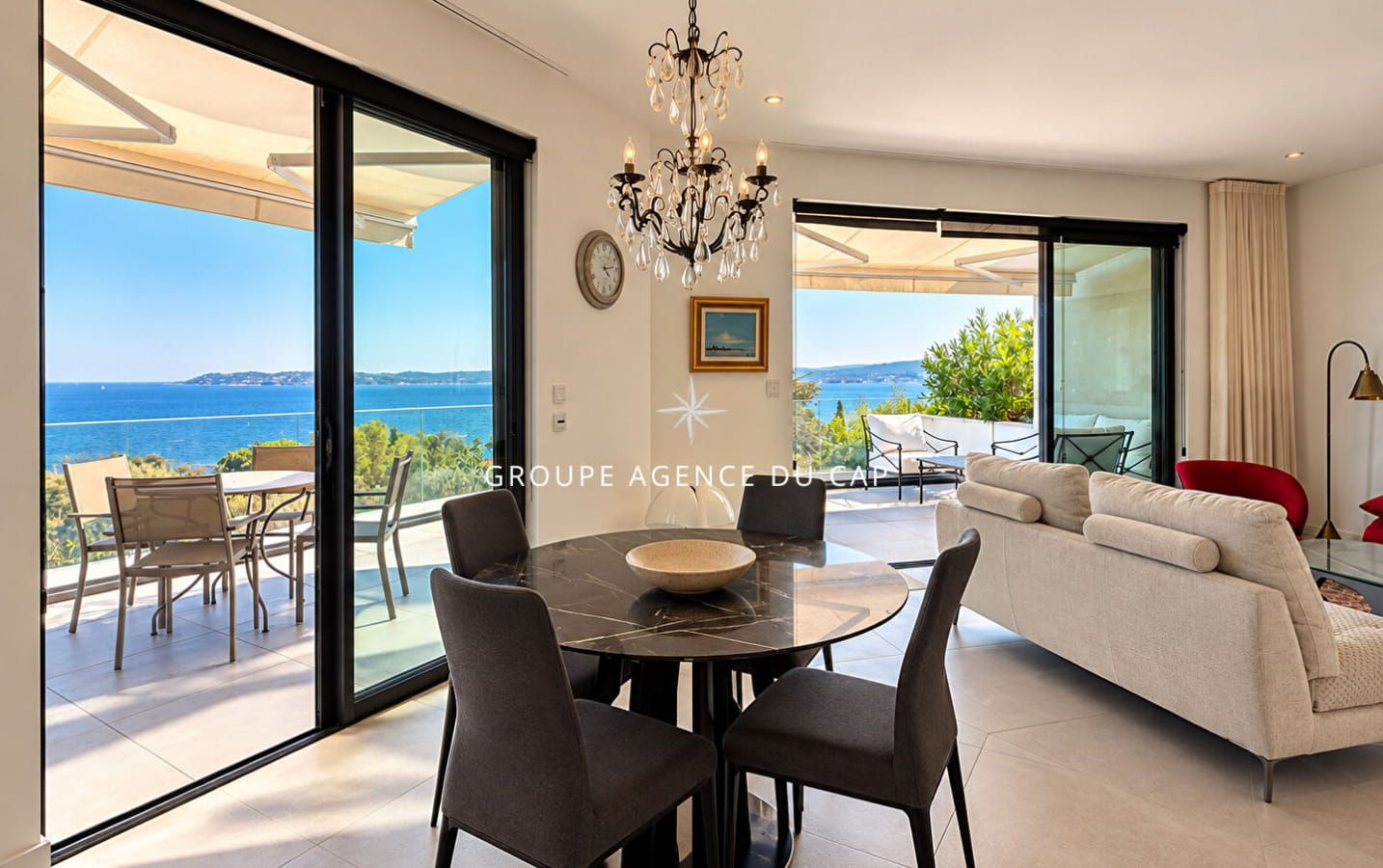 APPARTEMENT EN DERNIER ÉTAGE VUE MER PANORAMIQUE PROCHE DU CENTRE DE SAINTE MAXIME Image 6