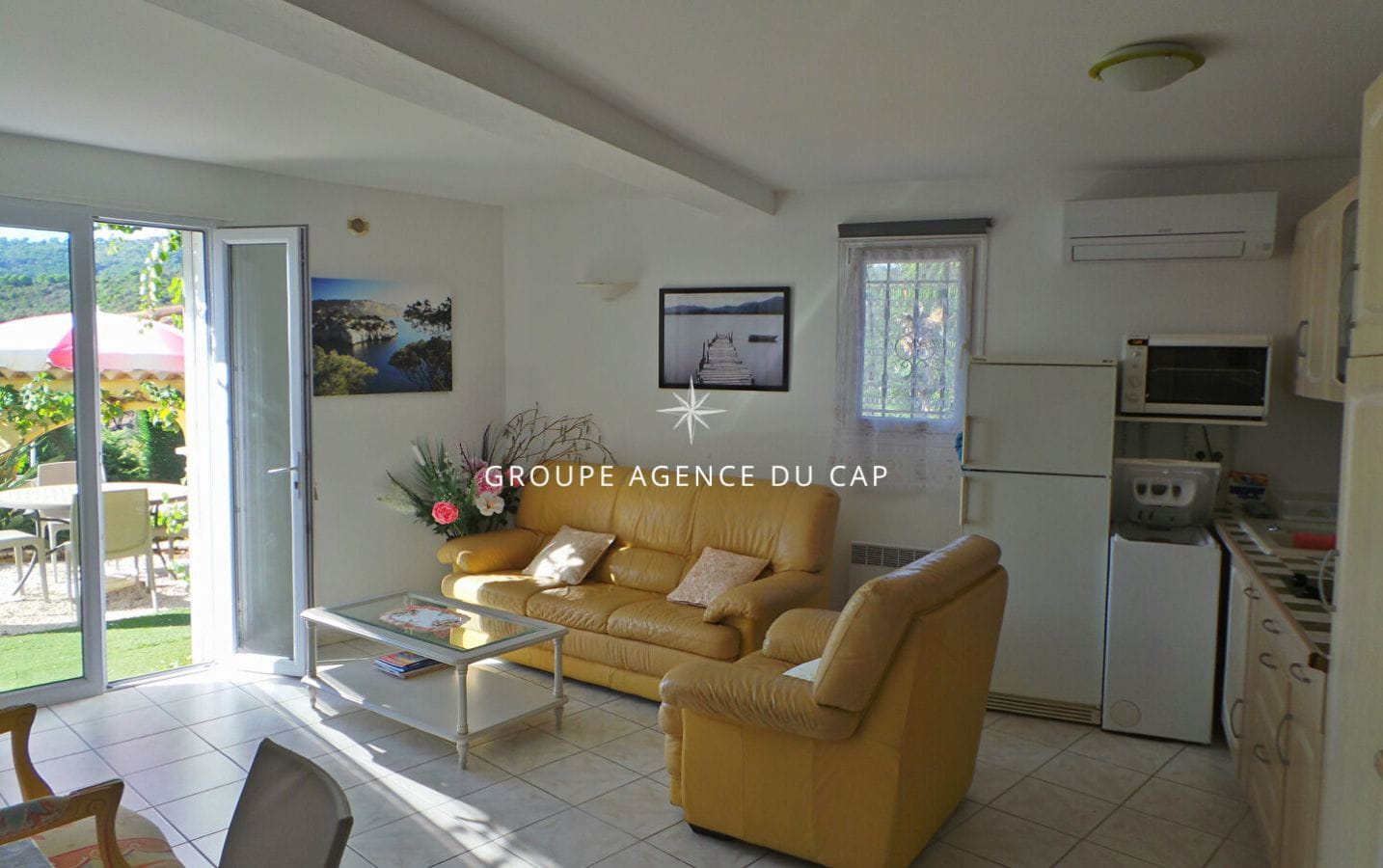 7-ROOM VILLA WITH SEA VIEW, POOL AND GARAGE, A FEW STEPS FROM THE BEACHES OF LES ISSAMBRES Image 10