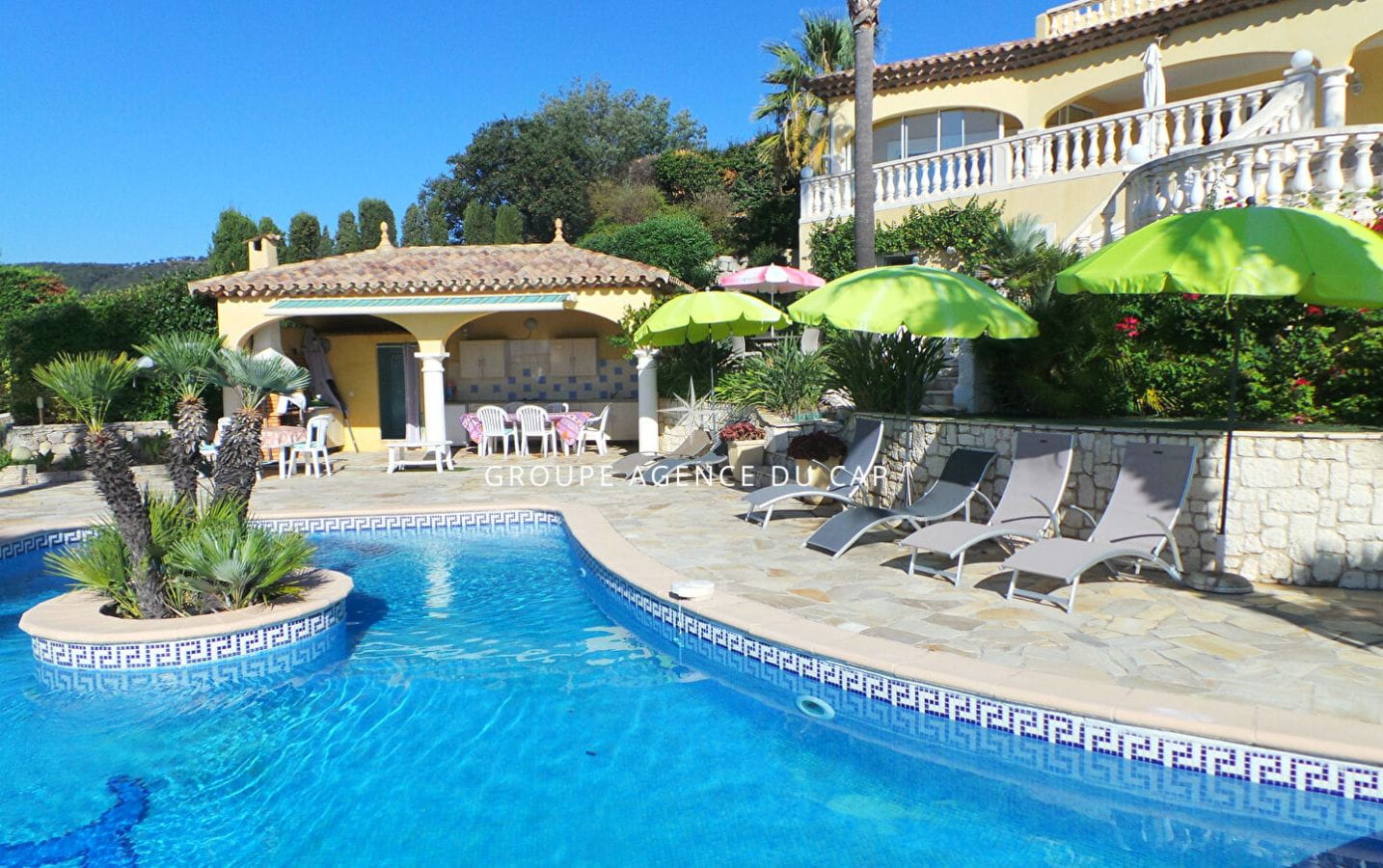 7-ROOM VILLA WITH SEA VIEW, POOL AND GARAGE, A FEW STEPS FROM THE BEACHES OF LES ISSAMBRES Image 14