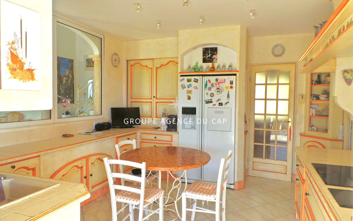 7-ROOM VILLA WITH SEA VIEW, POOL AND GARAGE, A FEW STEPS FROM THE BEACHES OF LES ISSAMBRES Image 8