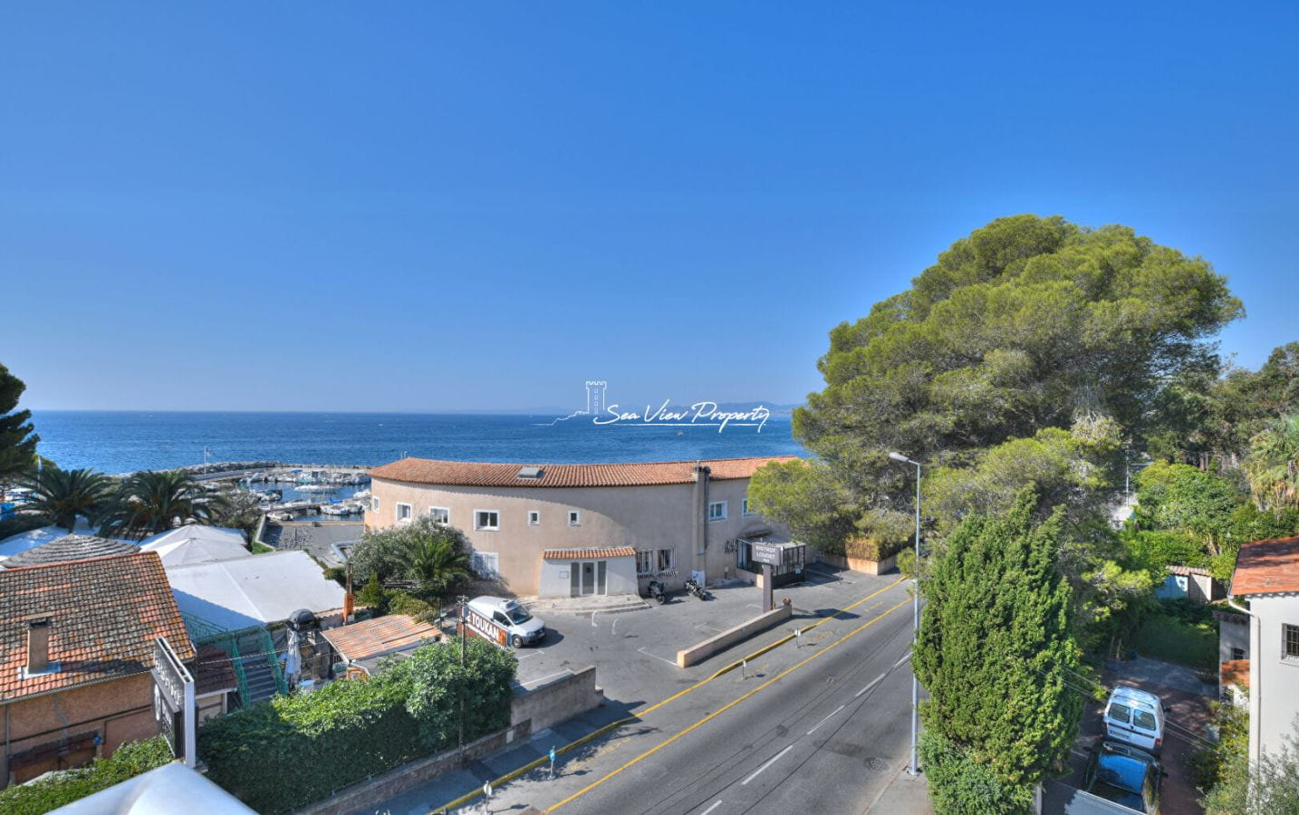 SAINT RAPHAEL BOULOURIS DERNIER ETAGE VUE MER Image 16