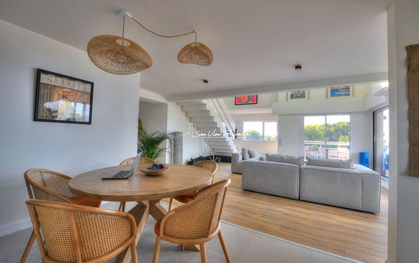 SAINT RAPHAEL BOULOURIS DERNIER ETAGE VUE MER Image 4