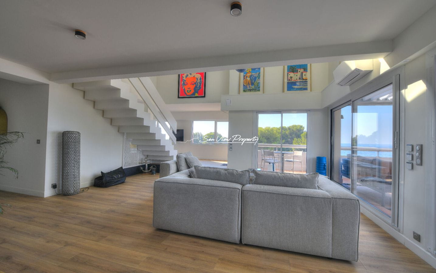 SAINT RAPHAEL BOULOURIS DERNIER ETAGE VUE MER Image 7