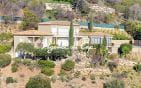 VILLA CONTEMPORAINE À VENDRE DE 300M² 7 PIÈCES AVEC VUE MER ET PISCINE OFFRANT DES PRESTATIONS DE HAUTE QUALITÉ, À SAINTE-MAXIME Min 17