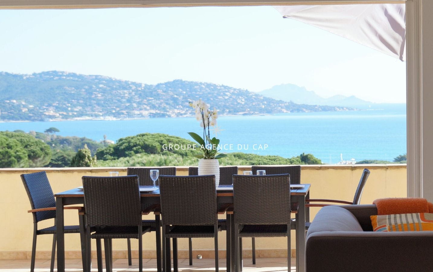 PROVENCAL VILLA 155sqm 6 ROOMS SEA VIEW SAINTE MAXIME Image 0