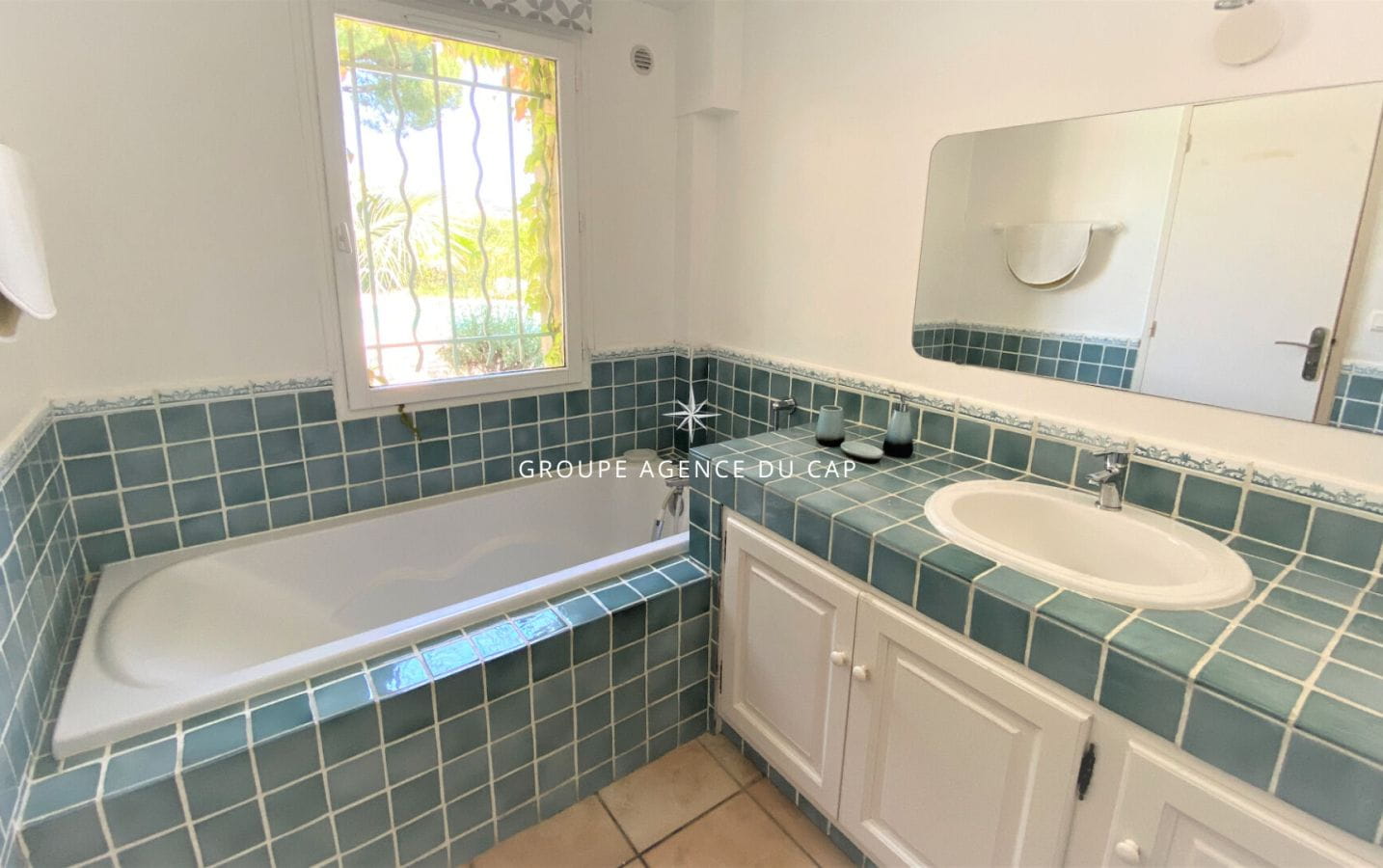 PROVENCAL VILLA 155sqm 6 ROOMS SEA VIEW SAINTE MAXIME Image 5