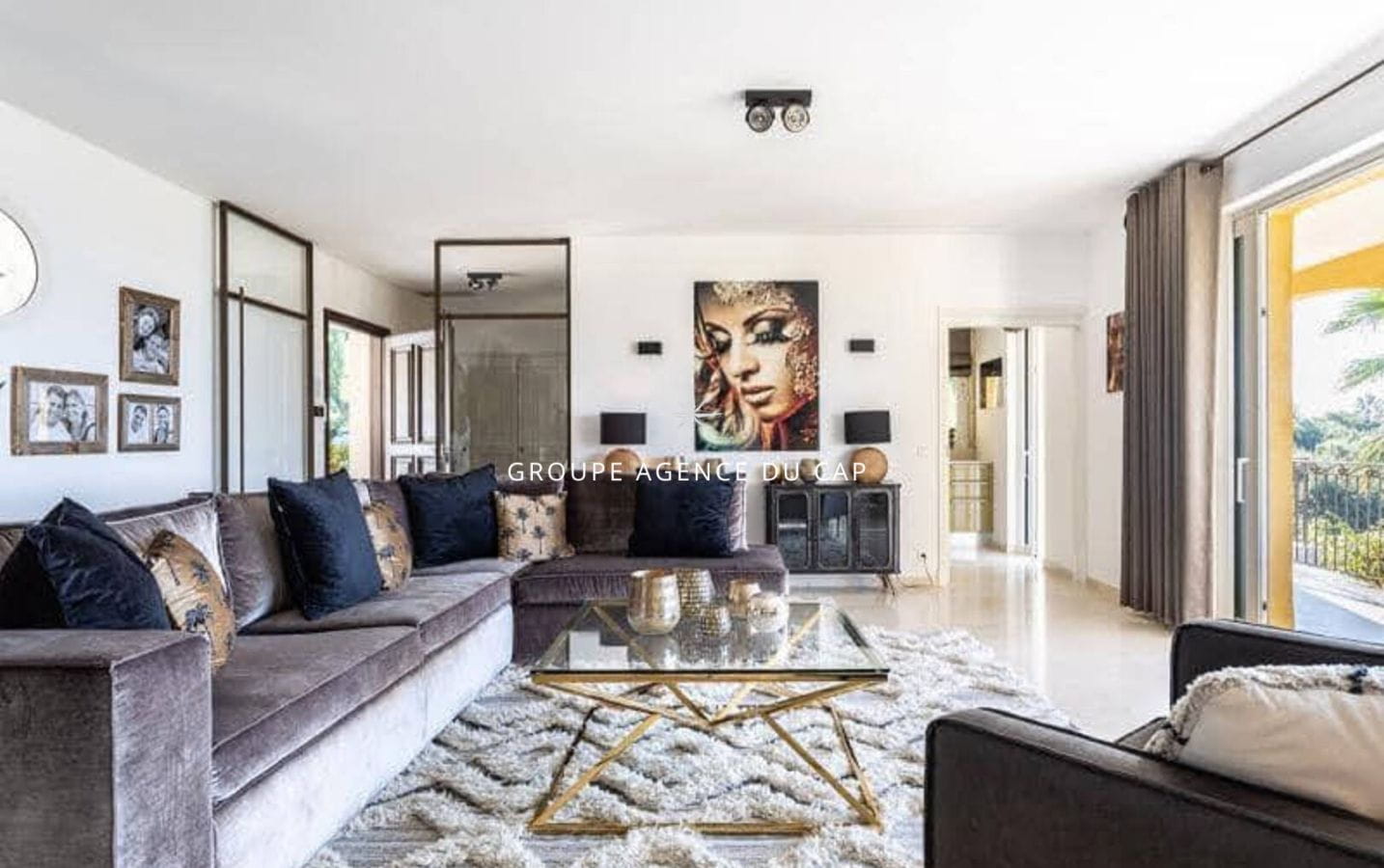 PROVENCAL VILLA OF 250sqm 6 ROOMS WITH SEA VIEW, SAUNA AND POOL, IN SAINTE-MAXIME Image 3