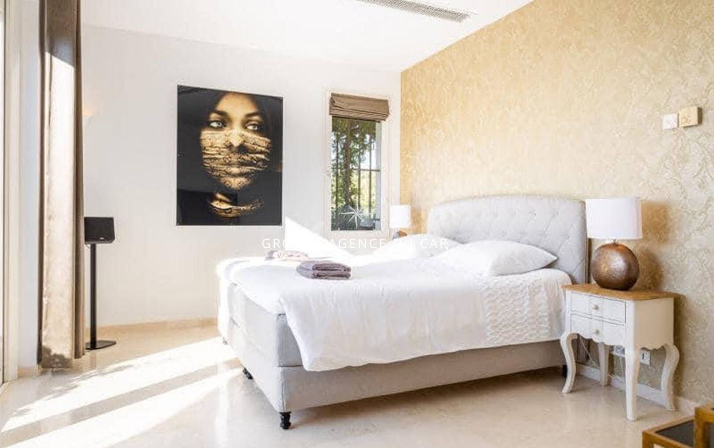 VILLA PROVENÇALE DE 250M² 6 PIÈCES AVEC VUE MER, SAUNA ET PISCINE, À SAINTE-MAXIME Image 7