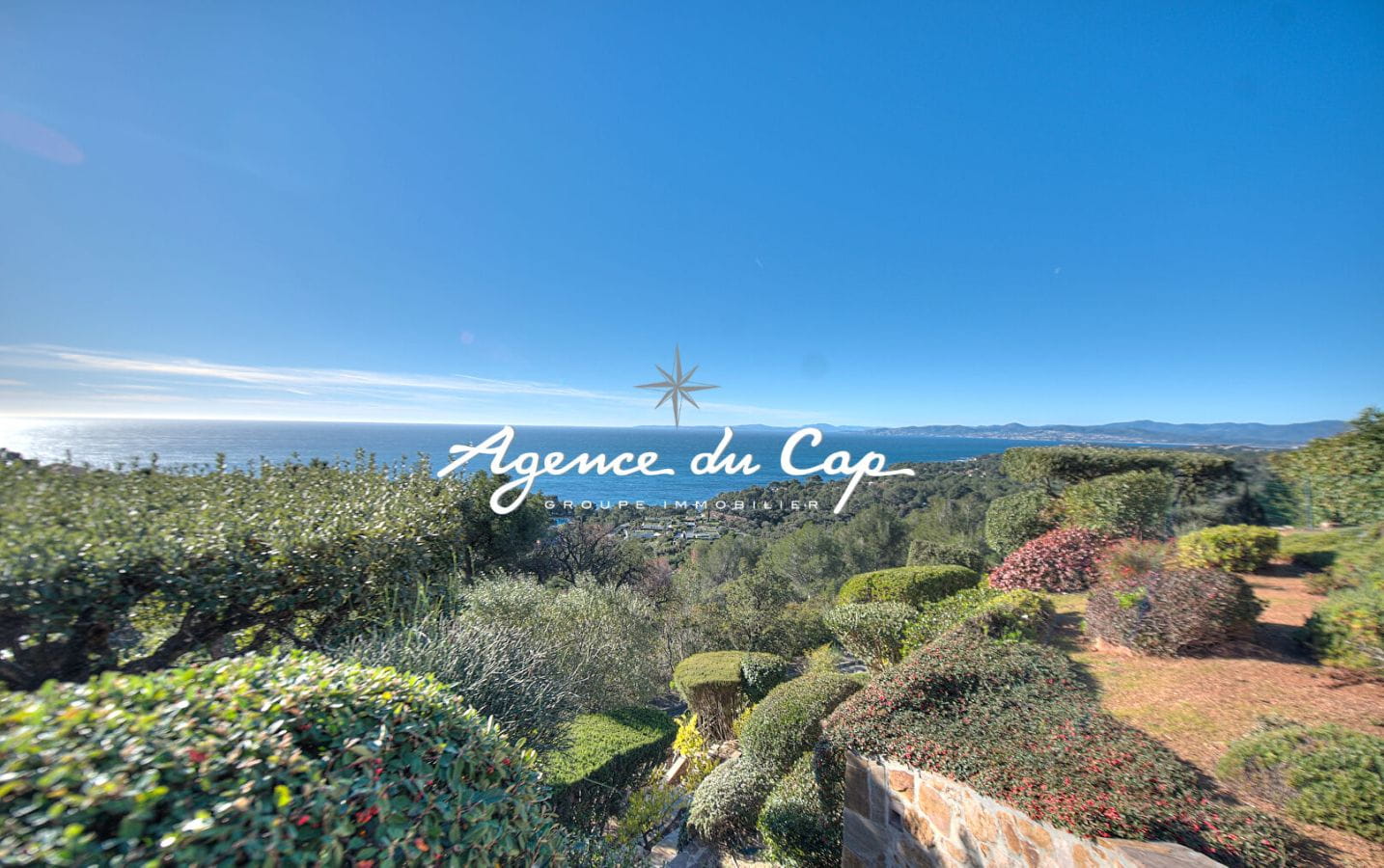 VILLA VUE MER EXCEPTIONELLE , 4 PIECES, SAINT RAPHAEL PROCHE MER Image 1