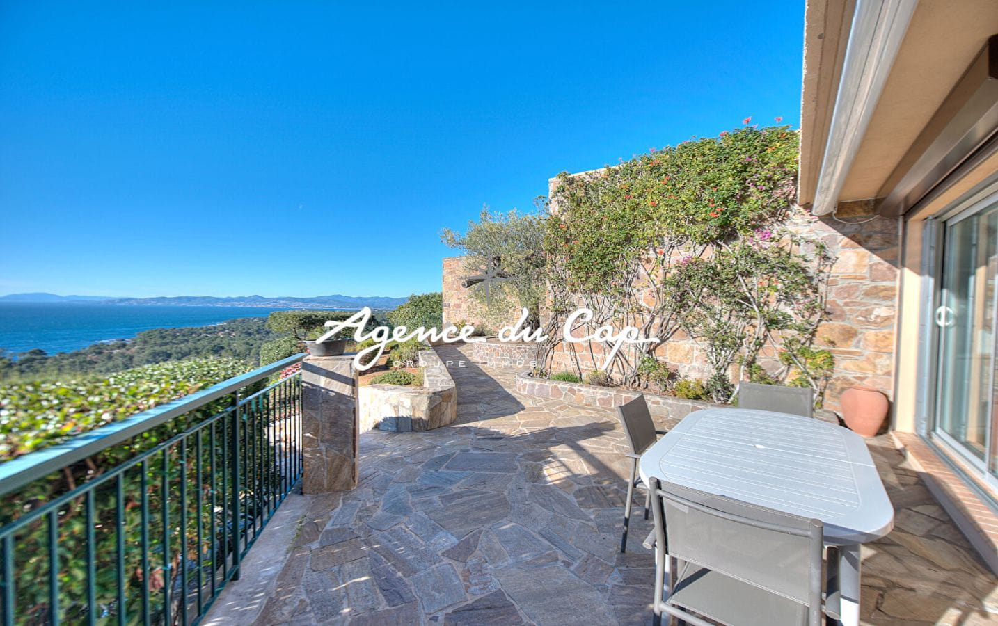 VILLA VUE MER EXCEPTIONELLE , 4 PIECES, SAINT RAPHAEL PROCHE MER Image 5