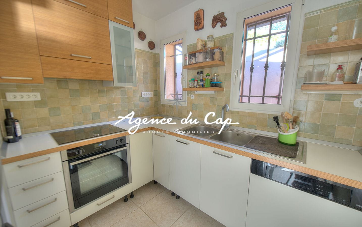 VILLA VUE MER EXCEPTIONELLE , 4 PIECES, SAINT RAPHAEL PROCHE MER Image 8