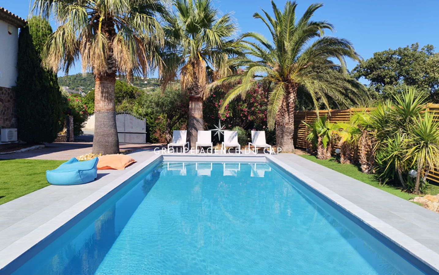 VILLA RENOVEE 7 PIÈCES 200 M²  AVEC VUE DEGAGÉE MER, AUX ISSAMBRES Image 2