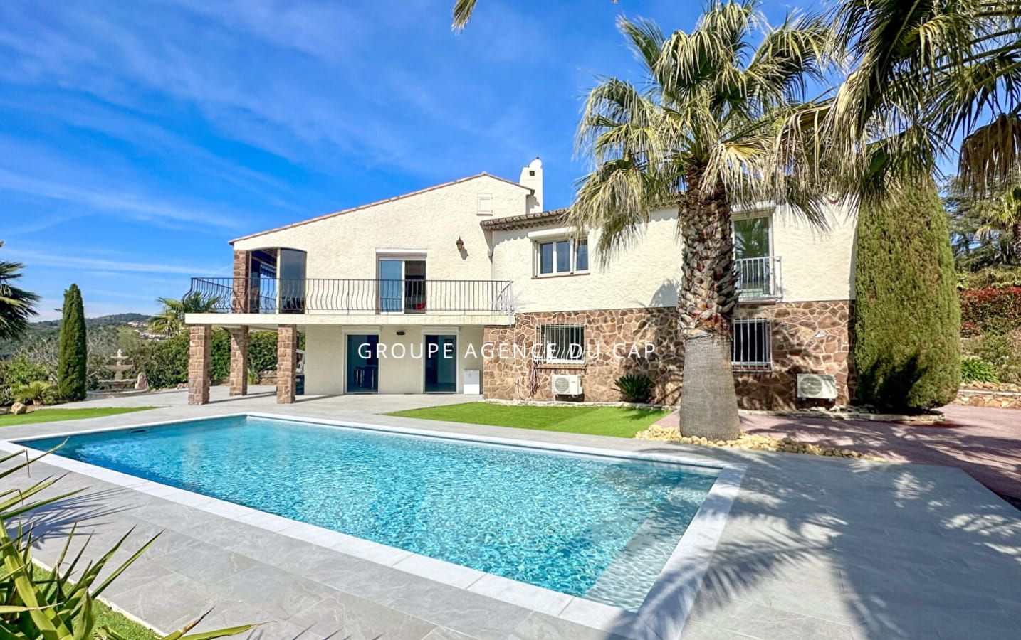 VILLA RENOVEE 7 PIÈCES 200 M²  AVEC VUE DEGAGÉE MER, AUX ISSAMBRES Image 7